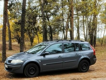 Рено Меган 2006 в Днепре (Днепропетровске) на Automoto.ua Серый Рено Меган, объемом двигателя 1.6 л и пробегом 244 тыс. км за 4900 $, фото 1 на Automoto.ua