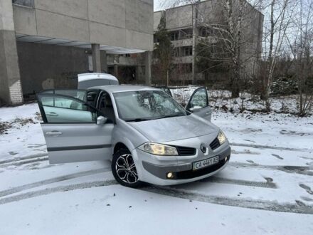 Сірий Рено Меган, об'ємом двигуна 1.6 л та пробігом 317 тис. км за 3900 $, фото 1 на Automoto.ua