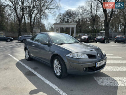 Рено Меган 2006 в Виннице на Automoto.ua Серый Рено Меган, объемом двигателя 2 л и пробегом 219 тыс. км за 5950 $, фото 1 на Automoto.ua