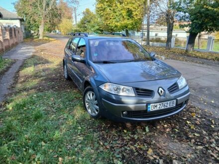 Рено Меган 2006 в Конотопе на Automoto.ua Серый Рено Меган, объемом двигателя 2 л и пробегом 219 тыс. км за 5600 $, фото 1 на Automoto.ua