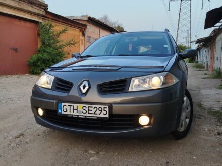 Рено Меган 2006 в Запорожье на Automoto.ua Серый Рено Меган, объемом двигателя 1.6 л и пробегом 195 тыс. км за 5700 $, фото 1 на Automoto.ua