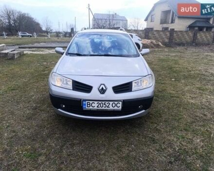 Серый Рено Меган, объемом двигателя 1.6 л и пробегом 300 тыс. км за 4150 $, фото 1 на Automoto.ua