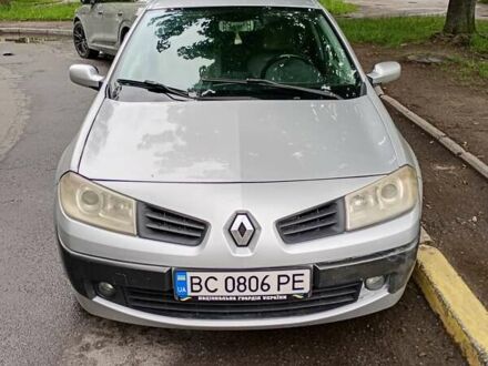 Рено Меган 2006 у Львові на Automoto.ua Сірий Рено Меган, об'ємом двигуна 1.5 л та пробігом 306 тис. км за 4800 $, фото 1 на Automoto.ua