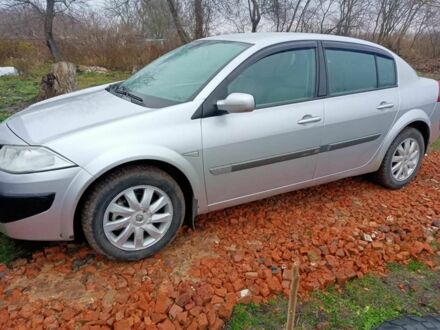 Серый Рено Меган, объемом двигателя 1.6 л и пробегом 230 тыс. км за 3400 $, фото 1 на Automoto.ua