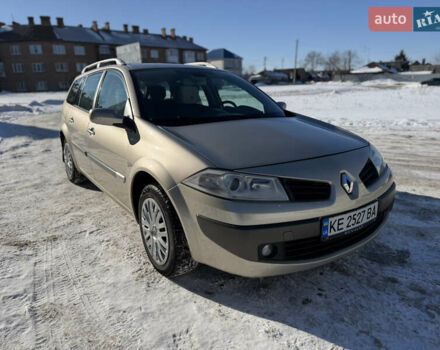 Серый Рено Меган, объемом двигателя 2 л и пробегом 290 тыс. км за 4500 $, фото 1 на Automoto.ua