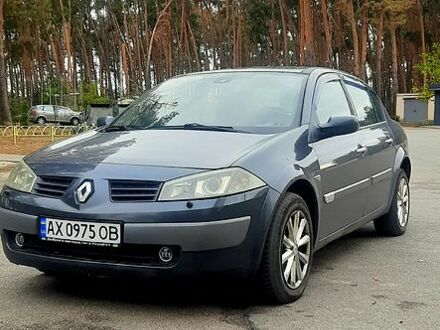 Рено Меган 2006 у Харкові на Automoto.ua Сірий Рено Меган, об'ємом двигуна 2 л та пробігом 292 тис. км за 4900 $, фото 1 на Automoto.ua