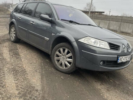 Рено Меган 2006 у Дніпро (Дніпропетровську) на Automoto.ua Сірий Рено Меган, об'ємом двигуна 2 л та пробігом 190 тис. км за 5899 $, фото 1 на Automoto.ua