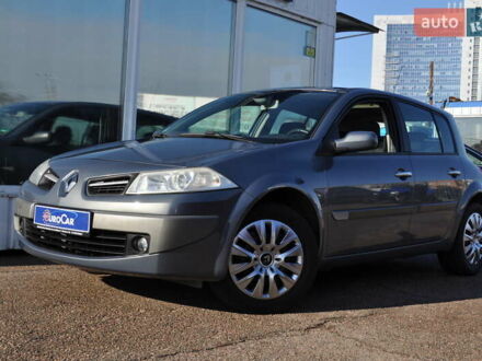 Рено Меган 2006 в Киеве на Automoto.ua Серый Рено Меган, объемом двигателя 1.6 л и пробегом 185 тыс. км за 6300 $, фото 1 на Automoto.ua