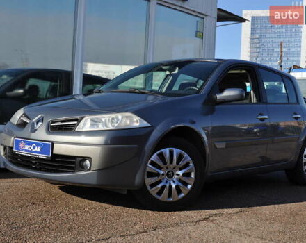 Рено Меган 2006 в Киеве на Automoto.ua Серый Рено Меган, объемом двигателя 1.6 л и пробегом 185 тыс. км за 6300 $, фото 1 на Automoto.ua