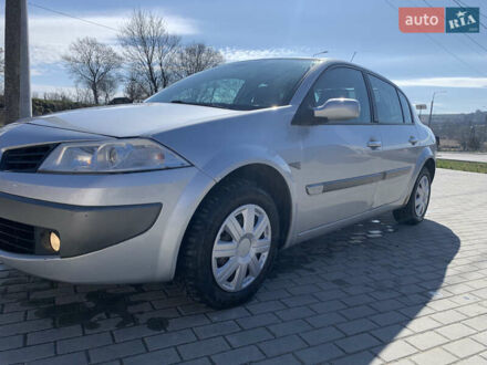 Рено Меган 2006 в Вишневец на Automoto.ua Серый Рено Меган, объемом двигателя 1.6 л и пробегом 210 тыс. км за 4600 $, фото 1 на Automoto.ua
