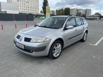 Серый Рено Меган, объемом двигателя 1.6 л и пробегом 196 тыс. км за 5500 $, фото 1 на Automoto.ua