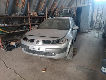 Рено Меган 2007 в Ровно на Automoto.ua Серый Рено Меган, объемом двигателя 0 л и пробегом 333 тыс. км за 1300 $, фото 1 на Automoto.ua