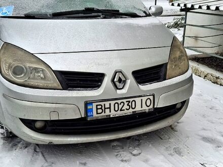 Серый Рено Меган, объемом двигателя 1.5 л и пробегом 33200 тыс. км за 5500 $, фото 1 на Automoto.ua