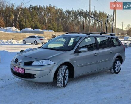 Серый Рено Меган, объемом двигателя 1.6 л и пробегом 242 тыс. км за 5500 $, фото 1 на Automoto.ua