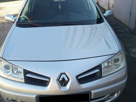 Рено Меган 2007 в Виннице на Automoto.ua Серый Рено Меган, объемом двигателя 2 л и пробегом 140 тыс. км за 5900 $, фото 1 на Automoto.ua