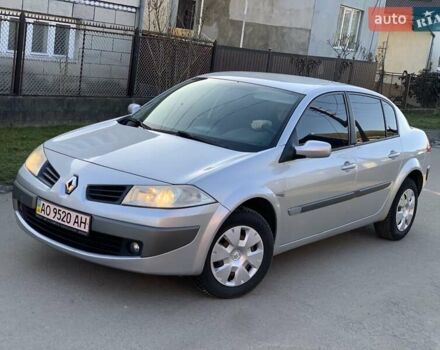 Серый Рено Меган, объемом двигателя 0 л и пробегом 176 тыс. км за 4450 $, фото 1 на Automoto.ua