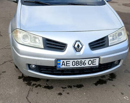 Сірий Рено Меган, об'ємом двигуна 2 л та пробігом 215 тис. км за 5000 $, фото 1 на Automoto.ua