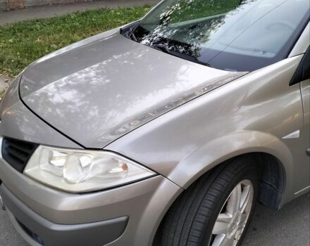 Сірий Рено Меган, об'ємом двигуна 1.6 л та пробігом 233 тис. км за 4000 $, фото 1 на Automoto.ua