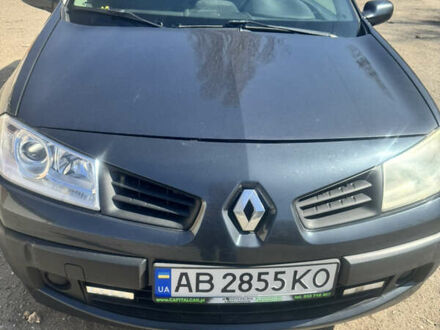 Рено Меган 2007 в Крыжополе на Automoto.ua Серый Рено Меган, объемом двигателя 1.6 л и пробегом 238 тыс. км за 5200 $, фото 1 на Automoto.ua
