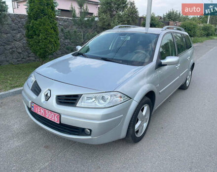 Серый Рено Меган, объемом двигателя 1.6 л и пробегом 206 тыс. км за 5300 $, фото 1 на Automoto.ua
