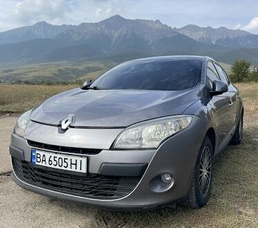 Серый Рено Меган, объемом двигателя 1.9 л и пробегом 365 тыс. км за 6300 $, фото 1 на Automoto.ua
