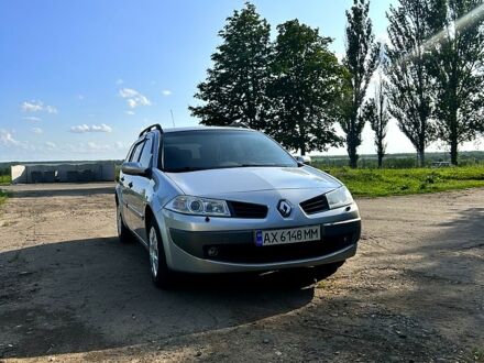Рено Меган 2008 у Лозовой на Automoto.ua Сірий Рено Меган, об'ємом двигуна 1.6 л та пробігом 191 тис. км за 5400 $, фото 1 на Automoto.ua
