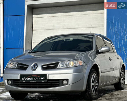 Серый Рено Меган, объемом двигателя 1.6 л и пробегом 166 тыс. км за 5699 $, фото 1 на Automoto.ua