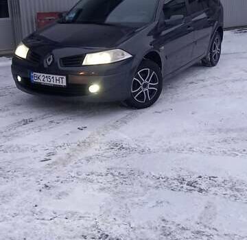 Серый Рено Меган, объемом двигателя 1.5 л и пробегом 276 тыс. км за 5400 $, фото 1 на Automoto.ua