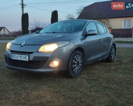 Серый Рено Меган, объемом двигателя 1.46 л и пробегом 290 тыс. км за 4800 $, фото 1 на Automoto.ua