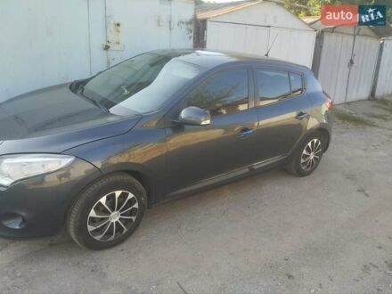 Рено Меган 2008 в Днепре (Днепропетровске) на Automoto.ua Серый Рено Меган, объемом двигателя 1.46 л и пробегом 330 тыс. км за 6500 $, фото 1 на Automoto.ua