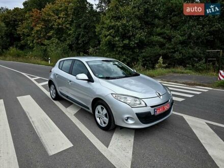 Рено Меган 2008 в Владимир-Волынский на Automoto.ua Серый Рено Меган, объемом двигателя 1.6 л и пробегом 213 тыс. км за 6500 $, фото 1 на Automoto.ua