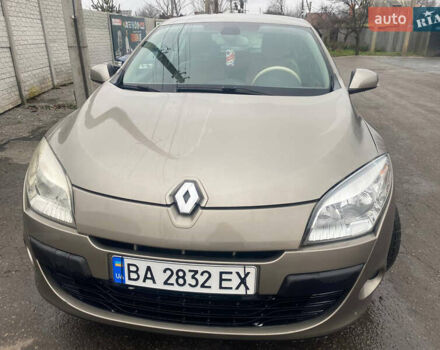 Сірий Рено Меган, об'ємом двигуна 1.46 л та пробігом 230 тис. км за 6999 $, фото 1 на Automoto.ua
