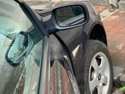 Рено Меган 2008 в Ужгороде на Automoto.ua Серый Рено Меган, объемом двигателя 1.6 л и пробегом 1 тыс. км за 4300 $, фото 1 на Automoto.ua