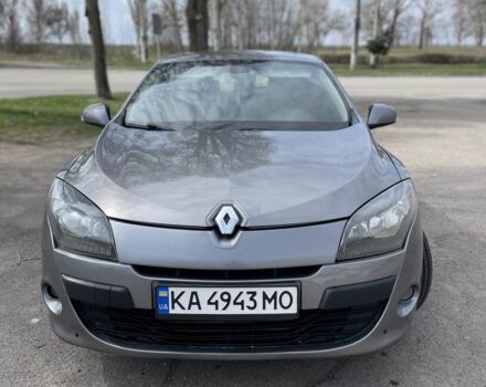 Серый Рено Меган, объемом двигателя 1.5 л и пробегом 400 тыс. км за 5850 $, фото 1 на Automoto.ua