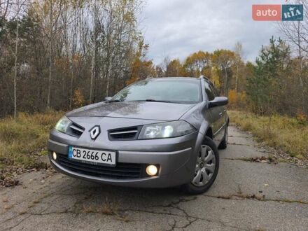 Рено Меган 2008 в Чернигове на Automoto.ua Серый Рено Меган, объемом двигателя 2 л и пробегом 256 тыс. км за 6600 $, фото 1 на Automoto.ua