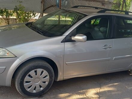 Серый Рено Меган, объемом двигателя 1.6 л и пробегом 168 тыс. км за 5700 $, фото 1 на Automoto.ua