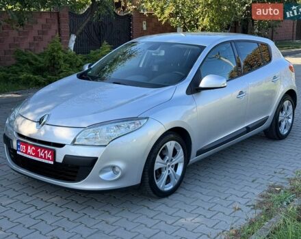 Сірий Рено Меган, об'ємом двигуна 1.6 л та пробігом 121 тис. км за 8350 $, фото 1 на Automoto.ua