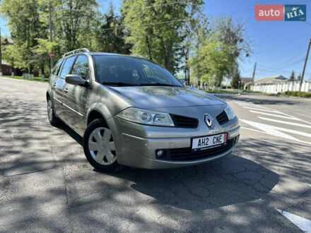Рено Меган 2008 у Вінниці на Automoto.ua Сірий Рено Меган, об'ємом двигуна 1.6 л та пробігом 178 тис. км за 5999 $, фото 1 на Automoto.ua
