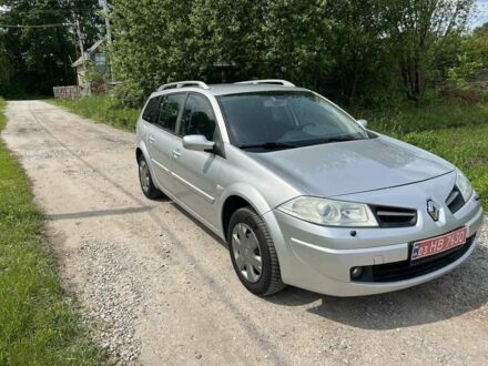 Рено Меган 2008 в Житомире на Automoto.ua Серый Рено Меган, объемом двигателя 1.5 л и пробегом 263 тыс. км за 5500 $, фото 1 на Automoto.ua