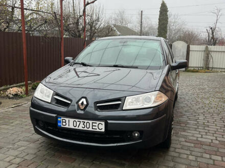 Серый Рено Меган, объемом двигателя 1.6 л и пробегом 176 тыс. км за 5200 $, фото 1 на Automoto.ua