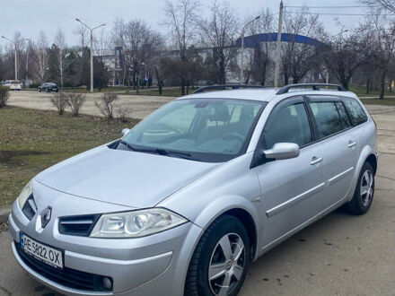 Рено Меган 2008 в Кривом Роге на Automoto.ua Серый Рено Меган, объемом двигателя 1.46 л и пробегом 237 тыс. км за 6300 $, фото 1 на Automoto.ua