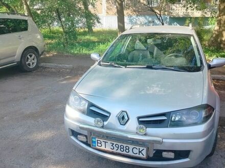 Сірий Рено Меган, об'ємом двигуна 1.5 л та пробігом 330 тис. км за 5200 $, фото 1 на Automoto.ua