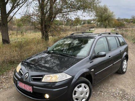 Рено Меган 2008 в Смеле на Automoto.ua Серый Рено Меган, объемом двигателя 1.6 л и пробегом 217 тыс. км за 5350 $, фото 1 на Automoto.ua