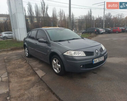 Серый Рено Меган, объемом двигателя 1.6 л и пробегом 207 тыс. км за 4900 $, фото 1 на Automoto.ua