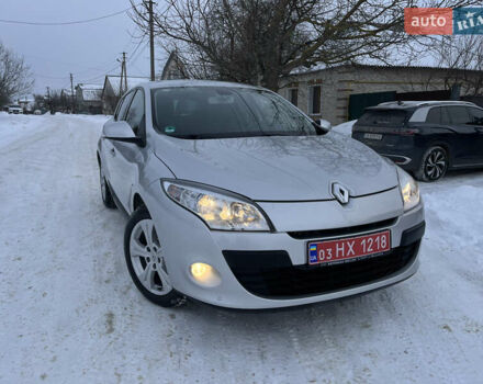 Сірий Рено Меган, об'ємом двигуна 1.6 л та пробігом 190 тис. км за 7350 $, фото 1 на Automoto.ua