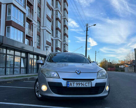 Сірий Рено Меган, об'ємом двигуна 1.5 л та пробігом 365 тис. км за 6800 $, фото 1 на Automoto.ua