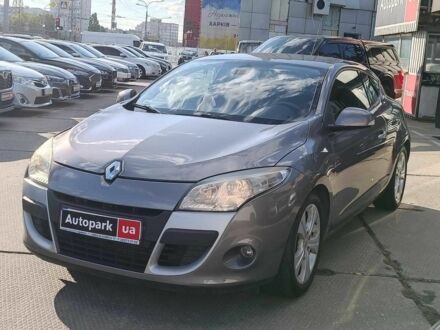 Рено Меган 2009 в Харькове на Automoto.ua Серый Рено Меган, объемом двигателя 1.9 л и пробегом 151 тыс. км за 6690 $, фото 1 на Automoto.ua