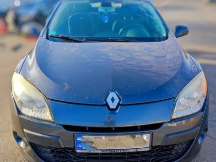 Серый Рено Меган, объемом двигателя 1.4 л и пробегом 188 тыс. км за 3200 $, фото 1 на Automoto.ua