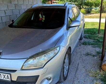 Сірий Рено Меган, об'ємом двигуна 1.5 л та пробігом 240 тис. км за 7200 $, фото 1 на Automoto.ua