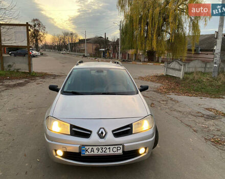Сірий Рено Меган, об'ємом двигуна 1.6 л та пробігом 260 тис. км за 3600 $, фото 1 на Automoto.ua